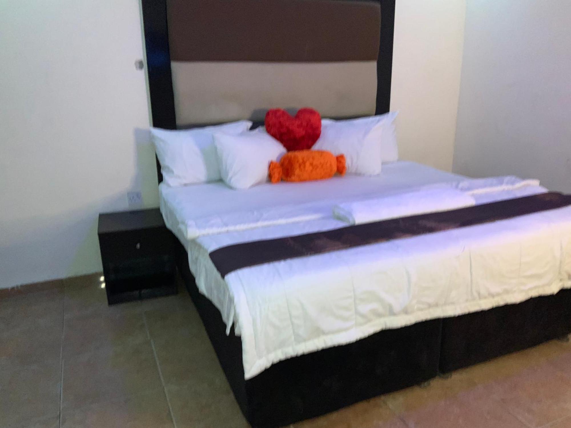 Senators Suites And Towers Hotel Omole Exterior photo